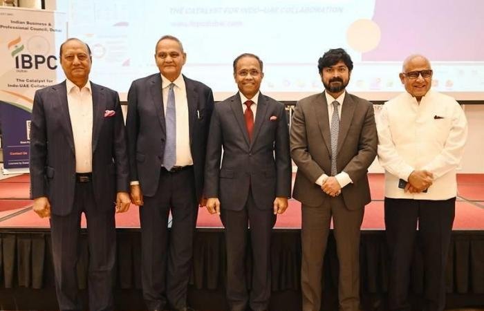 مجلس الأعمال الهندي في دبي يدعم الشراكات مع الإمارات