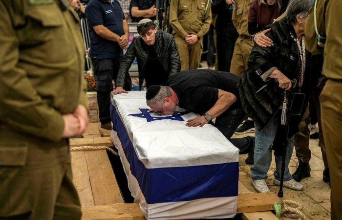 حصيلة قتلى جنود جيش الاحتلال في جنوب لبنان ترتفع إلى 11 | عيون الجزيرة