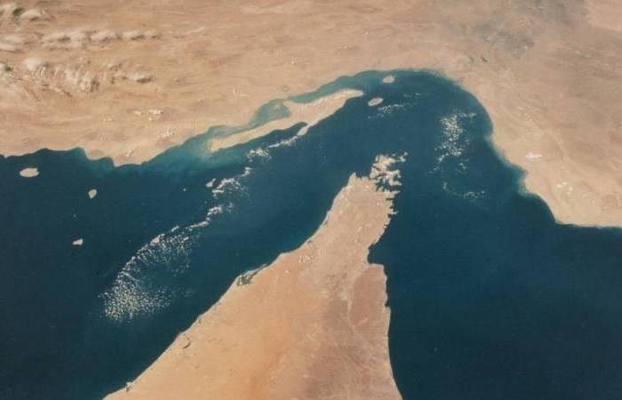 «صُحار» أول ناقلة غاز طبيعي تعبر مضيق هرمز المحاصر