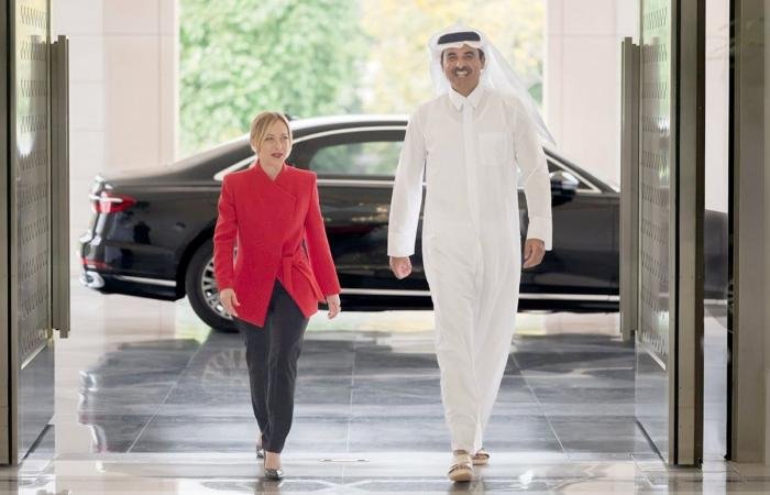 مجلس الأمن يؤجل التصويت على القرار الخليجي وإيران تحاول تثبيت الأمر الواقع في مضيق هرمز | عيون الجزيرة