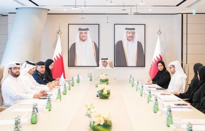 أخبار قطر | وزير العمل يترأس اجتماع مجلس إدارة صندوق دعم وتأمين العمال | عيون الجزيرة قطر