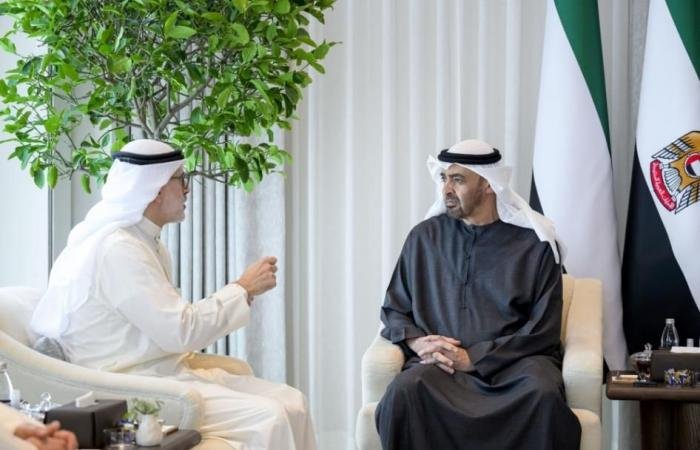 الامارات الان | محمد بن زايد ووزير الخارجية الكويتي يبحثان الاعتداءات الإيرانية الإرهابية | عيون الجزيرة الامارات