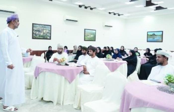 أخبار سلطنة عمان | برنامج تدريبي حول التخطيط الاستراتيجي المؤسسي بمحافظة الداخلية | عيون الجزيرة الاخبارية عمان