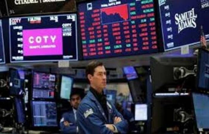 هوس الأسهم يجعل ثروات الأمريكيين رهينة تقلبات حرب إيران