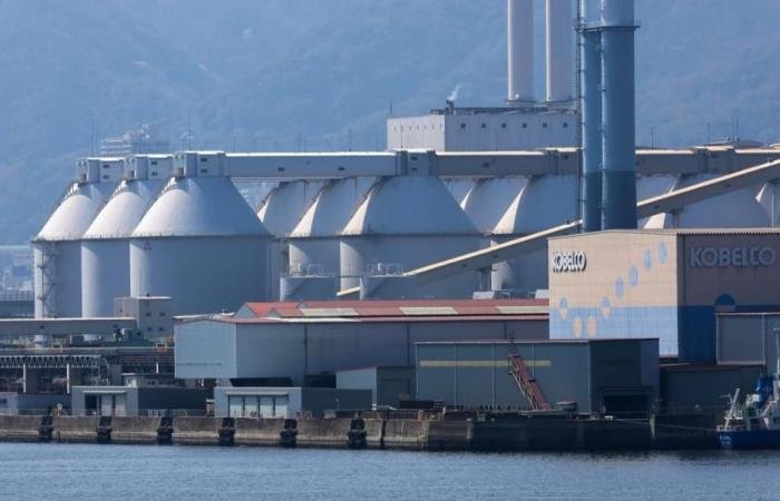 النفط يرتفع قبل موعد ترامب النهائي اليوم الثلاثاء.. والخام الأمريكي فوق 113 ‌دولاراً