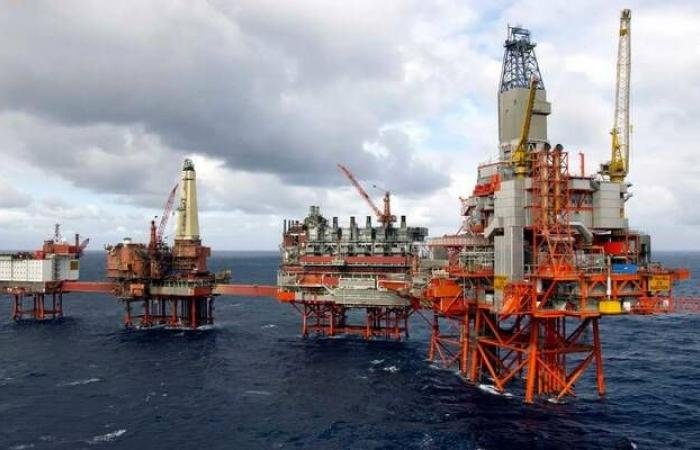 انخفاض النفط مع ترقب الأسواق رد ترامب على طلب باكستان