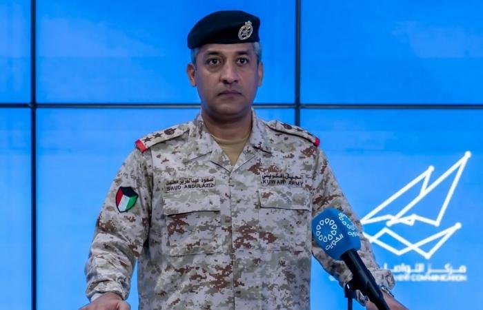 أخبار الكويت | الدفاع: رصد والتعامل مع 17 طائرة مسيرة خلال الـ24 ساعة الماضية | عيون الجزيرة الكويت