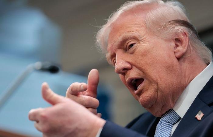 ترامب: القوات الأميركية ستبقى حول إيران حتى تلتزم بالاتفاق | عيون الجزيرة