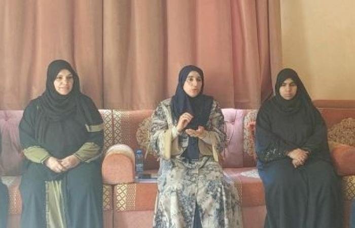 أخبار سلطنة عمان | محاضرة بالحمراء حول حماية الأبناء من المخاطر السلوكية والرقمية | عيون الجزيرة الاخبارية عمان