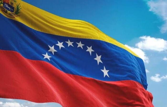 تأخر نماذج عقود النفط في فنزويلا يعيق خطط استثمار الشركات