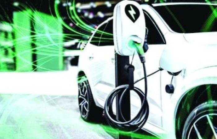 أخبار سلطنة عمان | السيارات الكهربائية في عُمان.. تنامٍ في الإقبال وتجارب ترصد تحديات الشحن والخدمات المساندة | عيون الجزيرة الاخبارية عمان