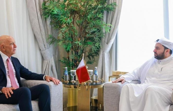 أخبار قطر | وزير الدولة بوزارة الخارجية يجتمع مع المبعوث الأمريكي الخاص إلى سوريا | عيون الجزيرة قطر