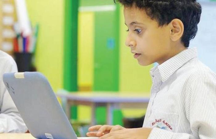 الامارات الان | خالد الكعبي: سلامة الأطفال في الفضاء الإلكتروني أولوية | عيون الجزيرة الامارات