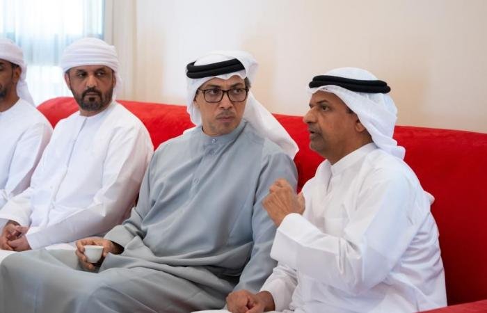 الامارات الان | منصور بن زايد يعزي في وفاة نشبة سالم العامري | عيون الجزيرة الامارات