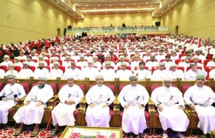 أخبار سلطنة عمان | تعليمية الداخلية تكرّم 218 طالبًا مجيدًا | عيون الجزيرة الاخبارية عمان