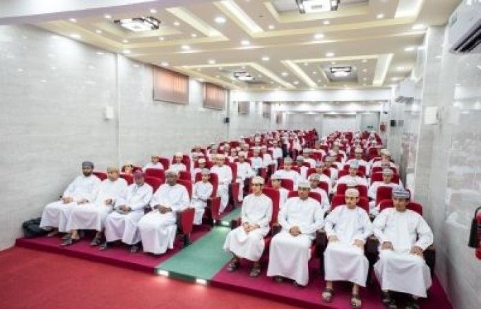 أخبار سلطنة عمان | حملة "أخضر".. بناءُ جيل واعٍ بمتطلّبات سوق العمل الوطني المتحوّل نحو الاستدامة | عيون الجزيرة الاخبارية عمان