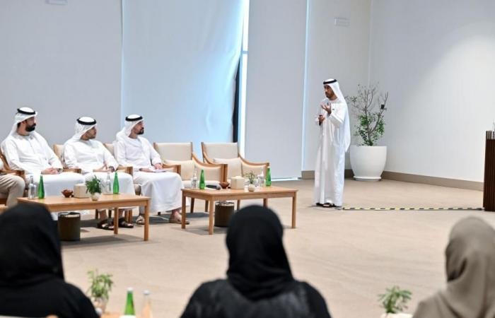 الامارات الان | مجلس تنافسية الكوادر الإماراتية يعلن تحديثات برنامج "نافس" | عيون الجزيرة الامارات