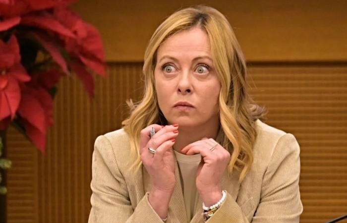 ميلوني عن انتقادات ترامب للبابا: غير مقبولة | عيون الجزيرة