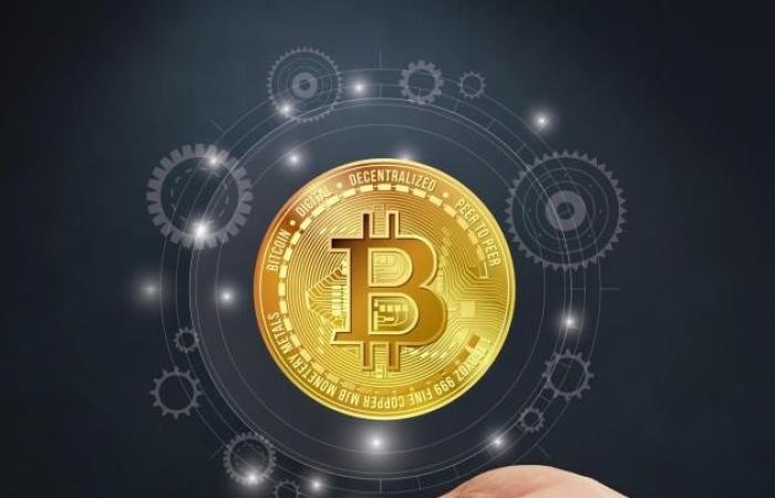 البيتكوين تتجاوز 74 ألف دولار