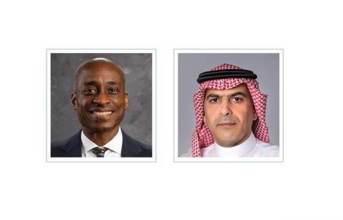 محافظ المركزي يناقش مستجدات الاقتصاد العالمي مع مسؤول بالفيدرالي الأمريكي