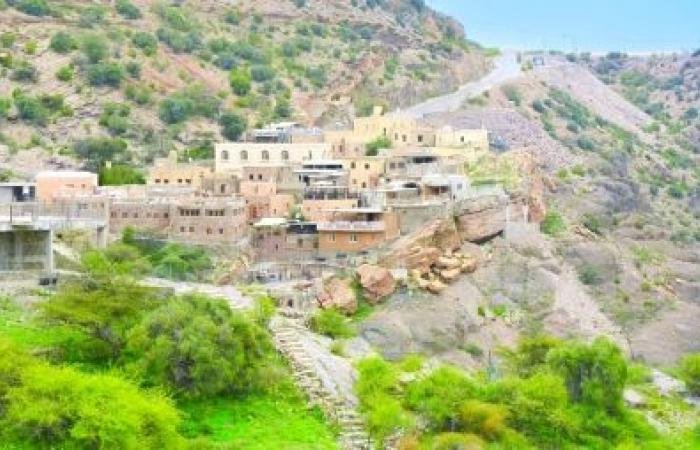 أخبار سلطنة عمان | 90 % نسبة إنجاز مشروع مسار قرى العقر والعين والشريجة بالجبل الأخضر | عيون الجزيرة الاخبارية عمان