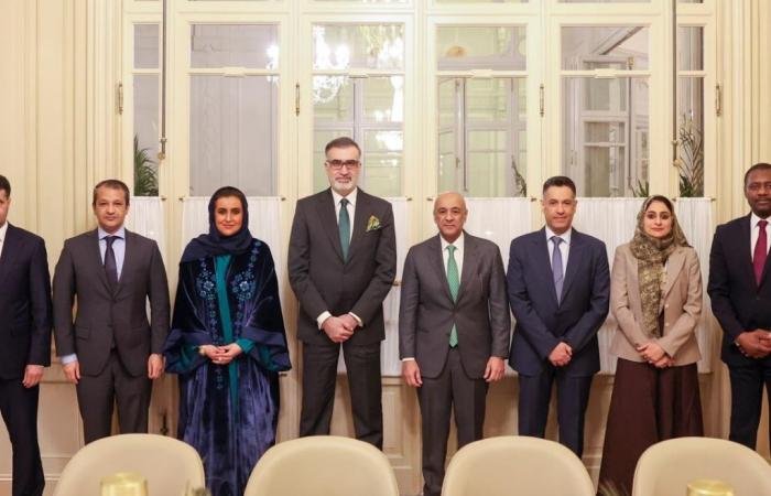 البديوي بحث مع سفراء «التعاون» في بروكسل آخر المستجدات في المنطقة | عيون الجزيرة