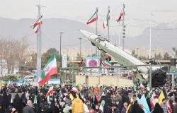 ترامب يتمسك بإدراج «الصواريخ» في أي صفقة مع إيران | عيون الجزيرة