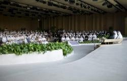 الامارات الان | مجلس محمد بن زايد يضيء على نهج الوالد المؤسس في العطاء | عيون الجزيرة الامارات