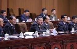 أخبار قطر | إعادة تعيين كيم جونغ-أون رئيسا للجنة شؤون كوريا الشمالية | عيون الجزيرة قطر