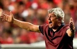 الرياضة الان | قلبه لم يتحمل الخسارة.. وفاة لوتشيسكو مدرب منتخب رومانيا بعد توديع حلم كأس العالم | عيون الجزيرة الرياضي