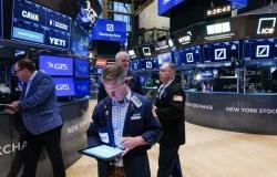 «وول ستريت» تنتعش بآمال انتهاء الحرب ونتائج مالية