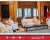 أخبار البحرين | وزير الديوان الملكي يستقبل السيد فوزي أحمد كانو رئيس مجلس إدارة مجموعة يوسف بن أحمد كانو | عيون الجزيرة