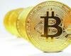 «البيتكوين» تدور حول 67 ألفاً