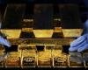 ارتفاع أسعار الذهب مع زيادة الطلب على أصول الملاذ الآمن