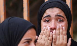استشهاد 108 فلسطينيين وإصابة 393 من جراء قصف الاحتلال المتواصل على غزة | عيون الجزيرة